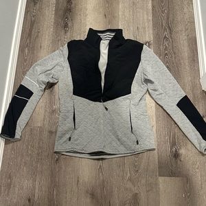 Salomon Women’s size Medium baselayer